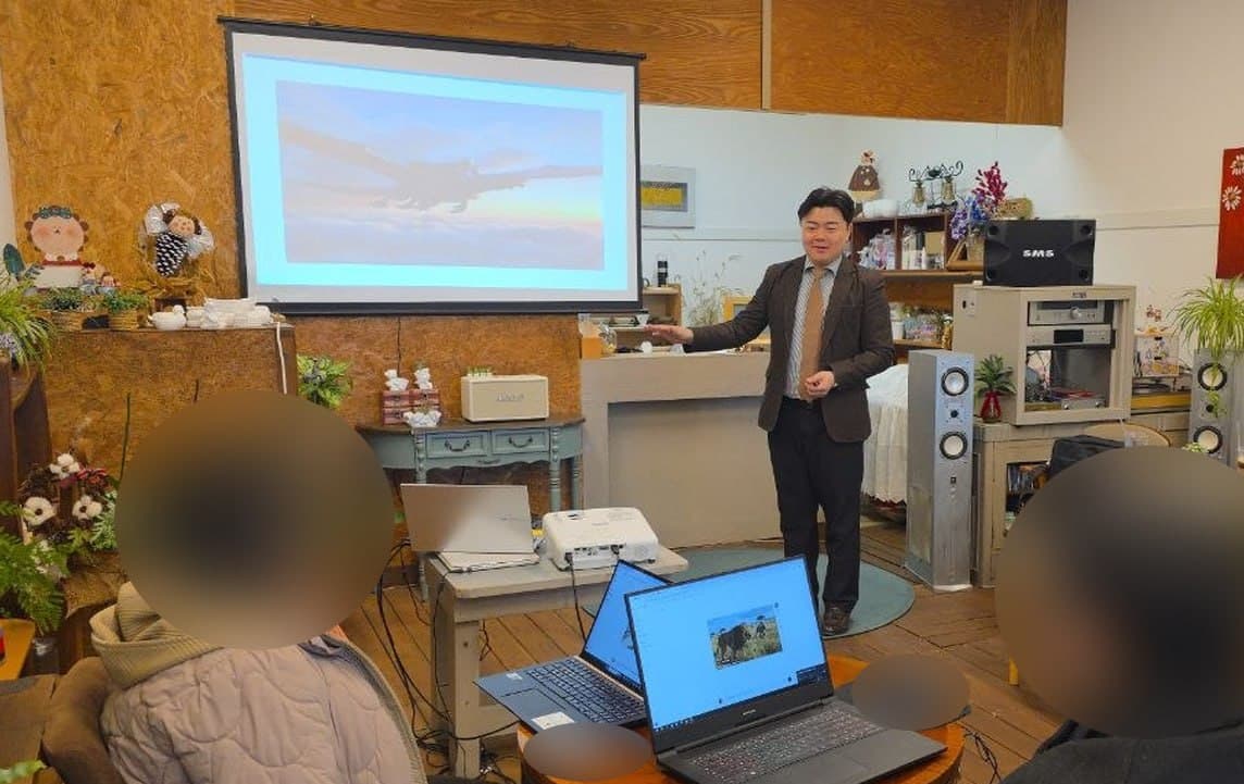 강성은 강사의 소규모 AI 특강 현장